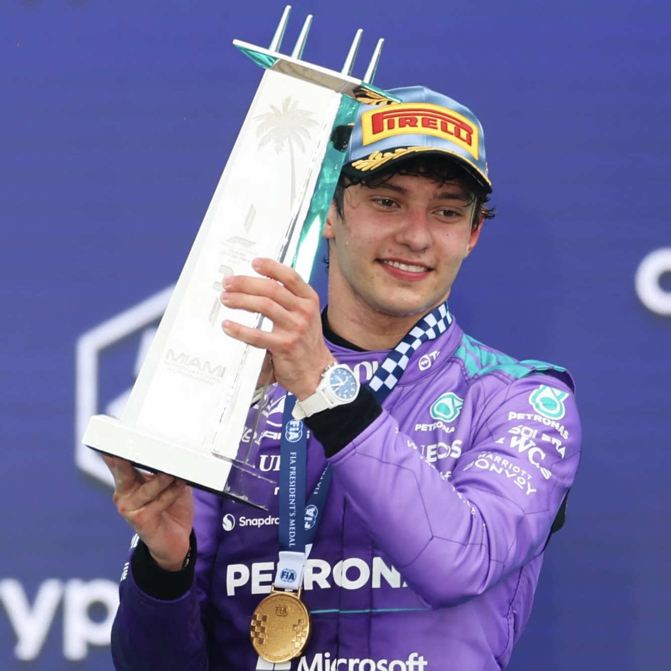 Kimi Antonelli with the Miami Grand Prix first-place trophy